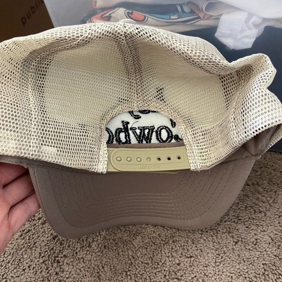 “HEY COWBOY” TRUCKER HAT - Picture 3 of 3